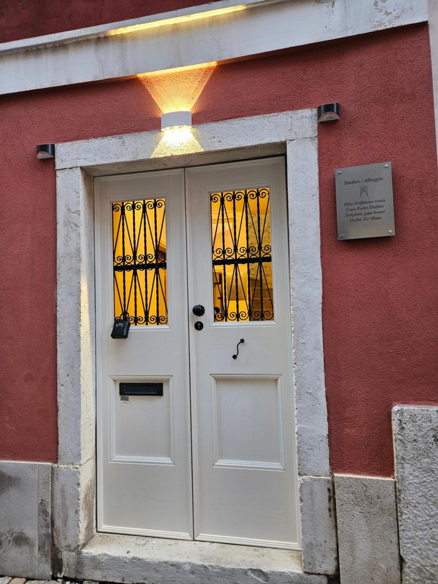 Don Dolfino Guesthouse - Hisa Dolfinova Vrata Piran Exterior photo